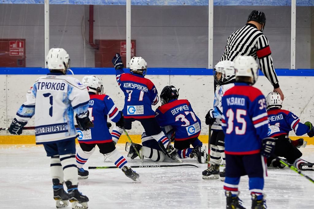 Детская хоккейная команда "СКА"